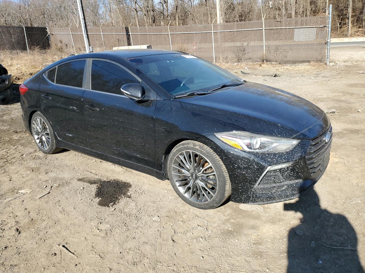 2018 Hyundai Elantra - Image 4