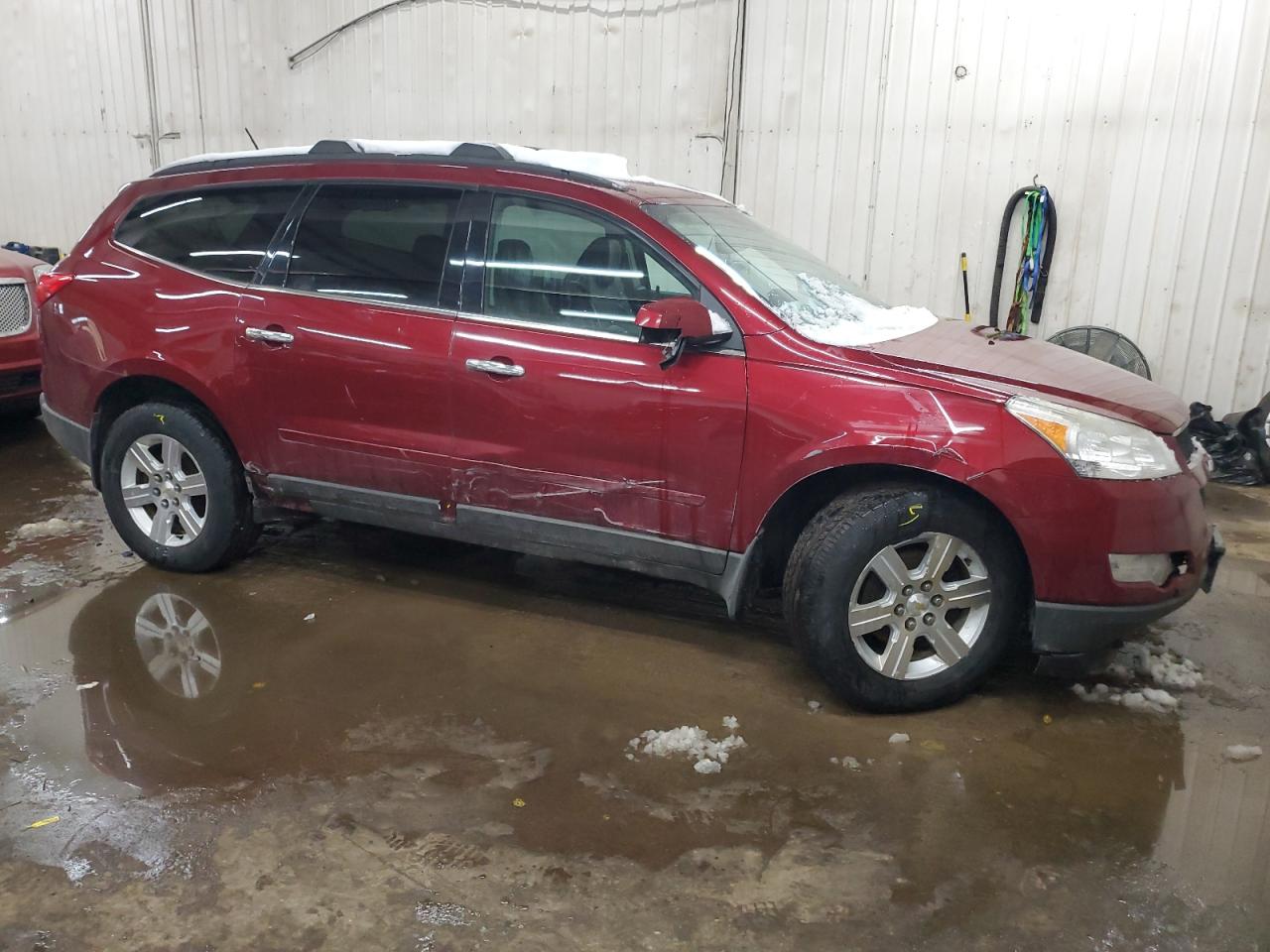 2010 Chevrolet Traverse - Image 4