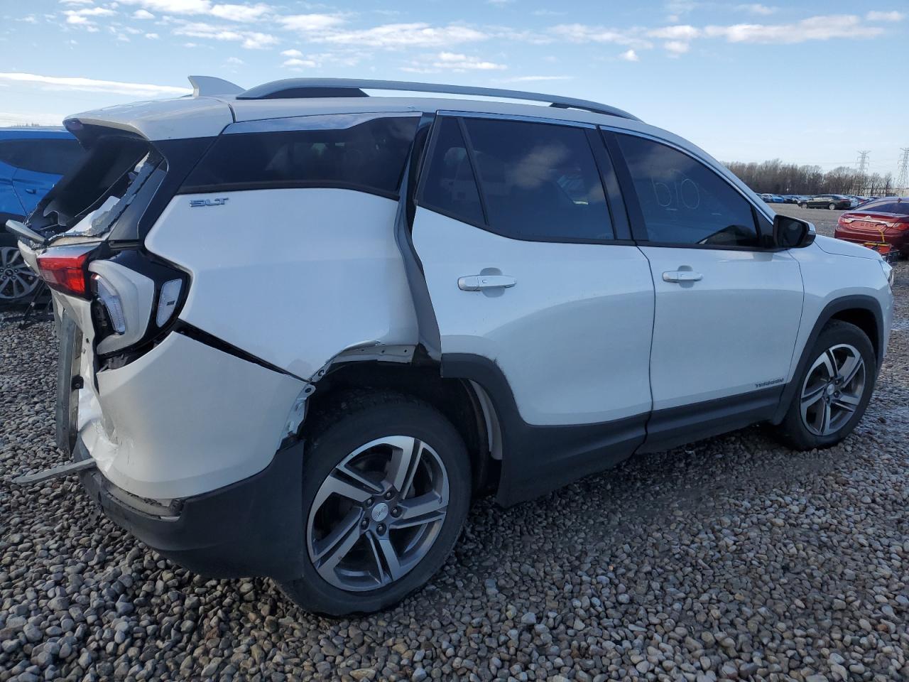 2020 GMC Terrain - Image 3