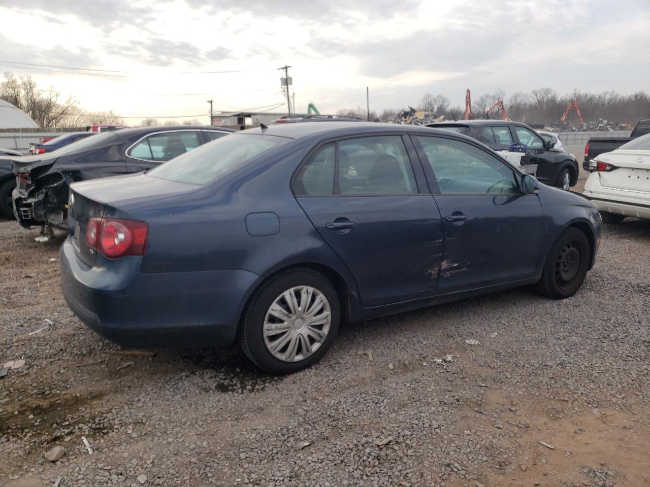 2009 Volkswagen Jetta - Image 3