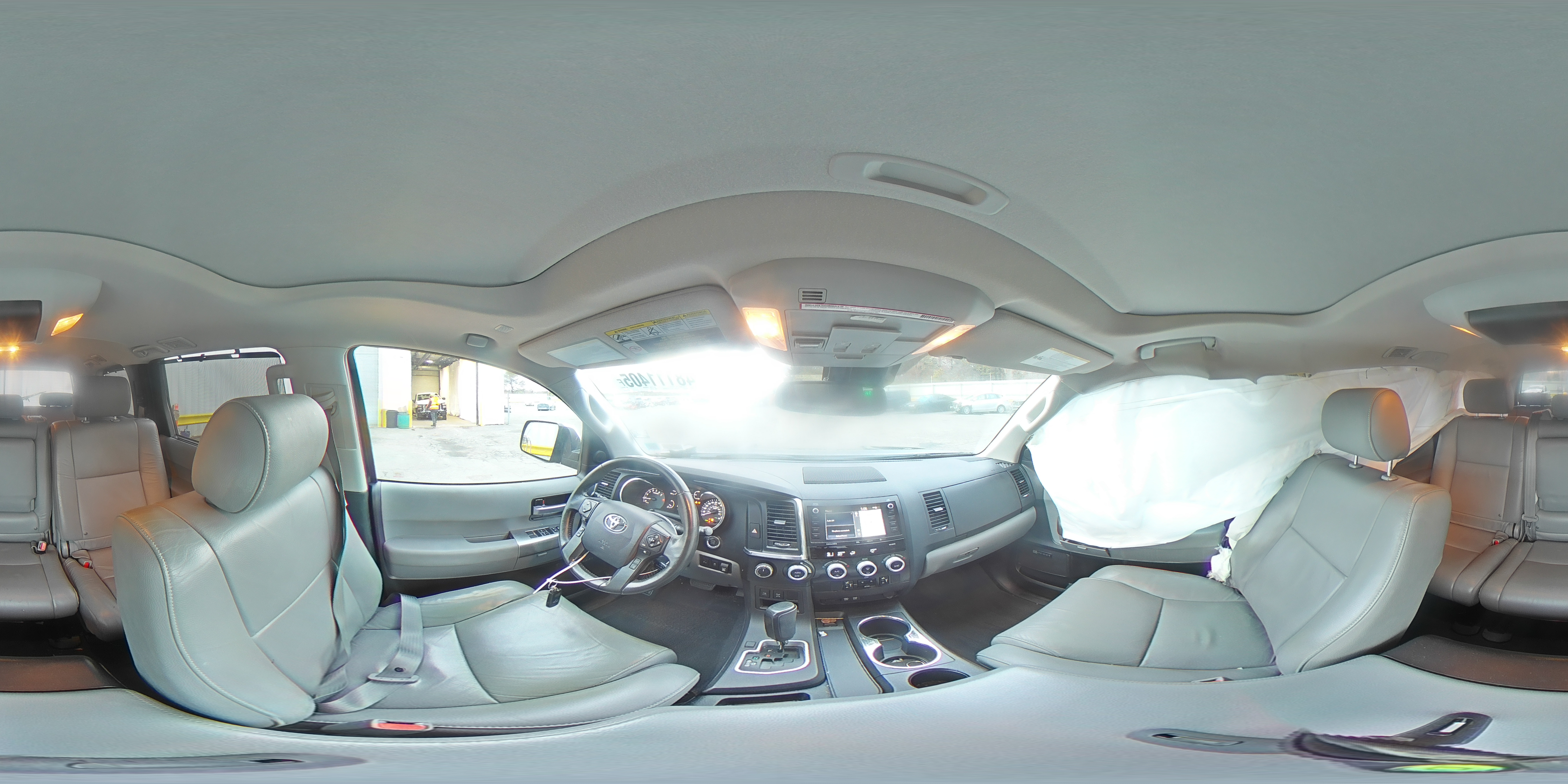2020 Toyota Sequoia - Image 14