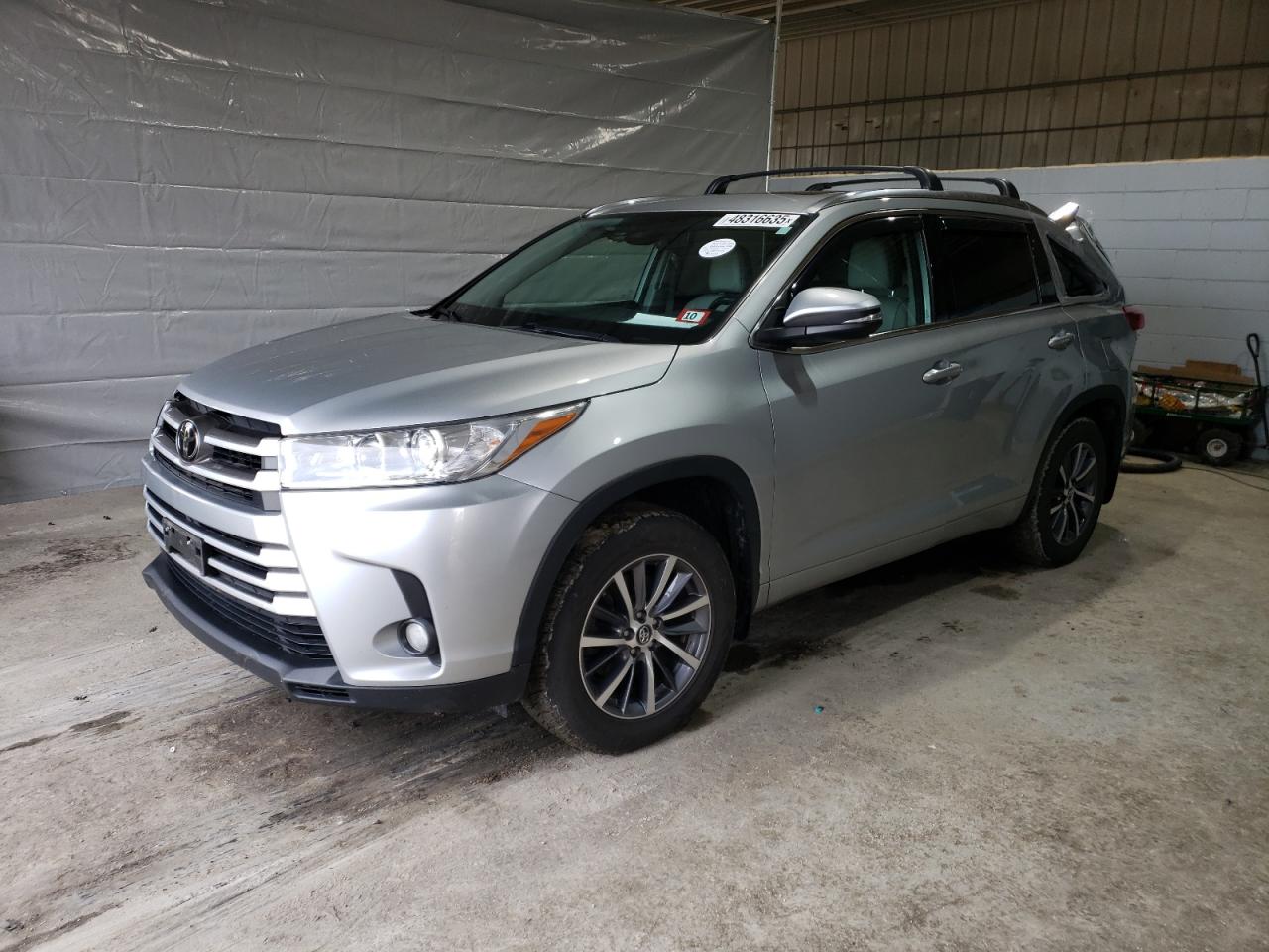 2018 Toyota Highlander - Image 1