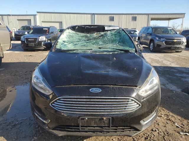 FORD FOCUS 2017 Czarny