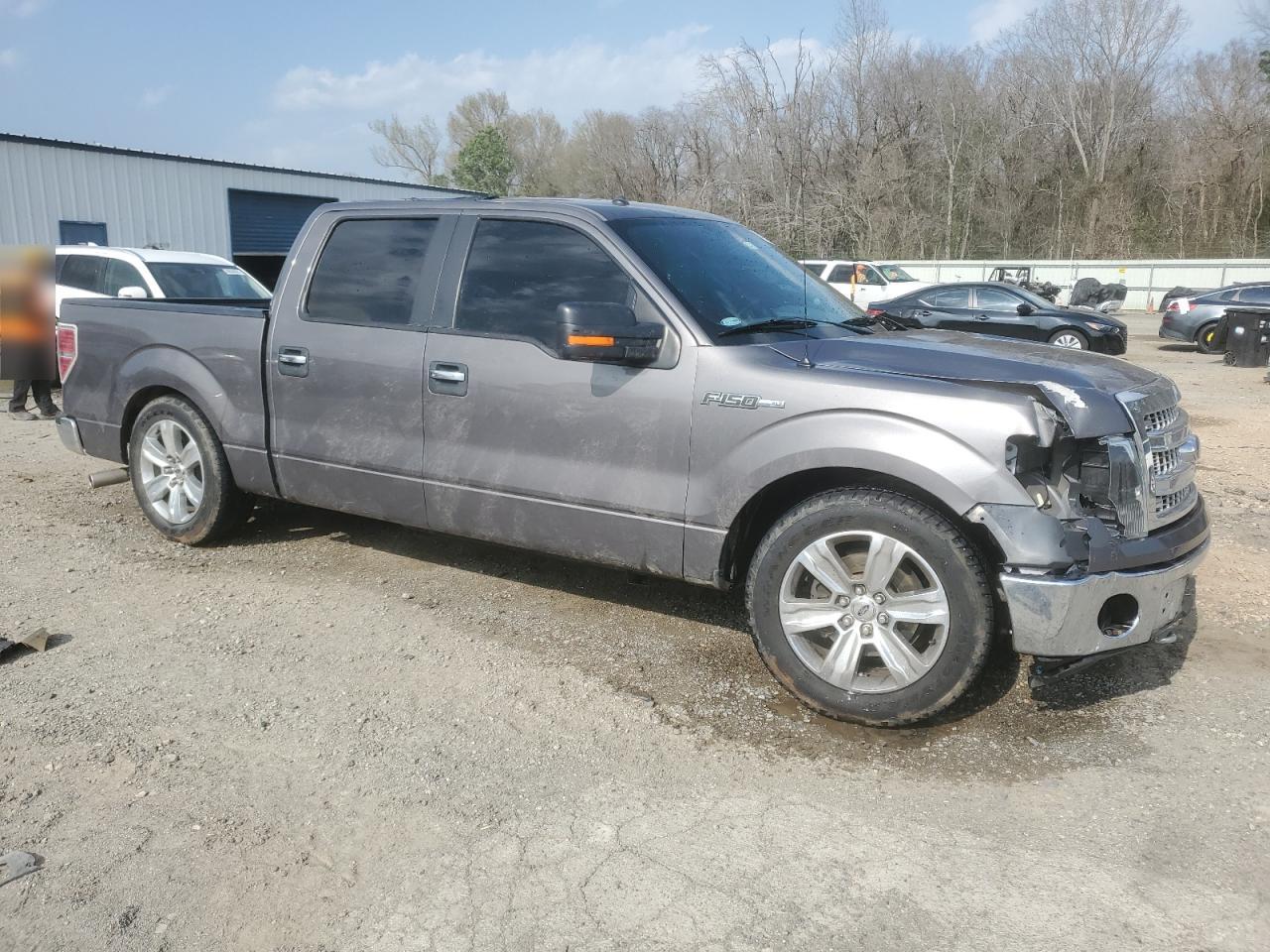 2013 Ford F-150 - Image 4