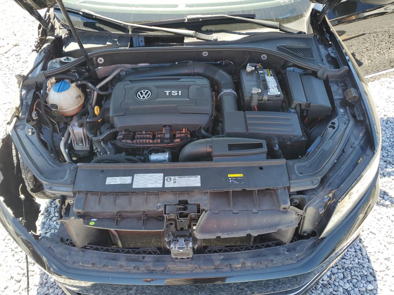 2016 Volkswagen Passat - Image 11