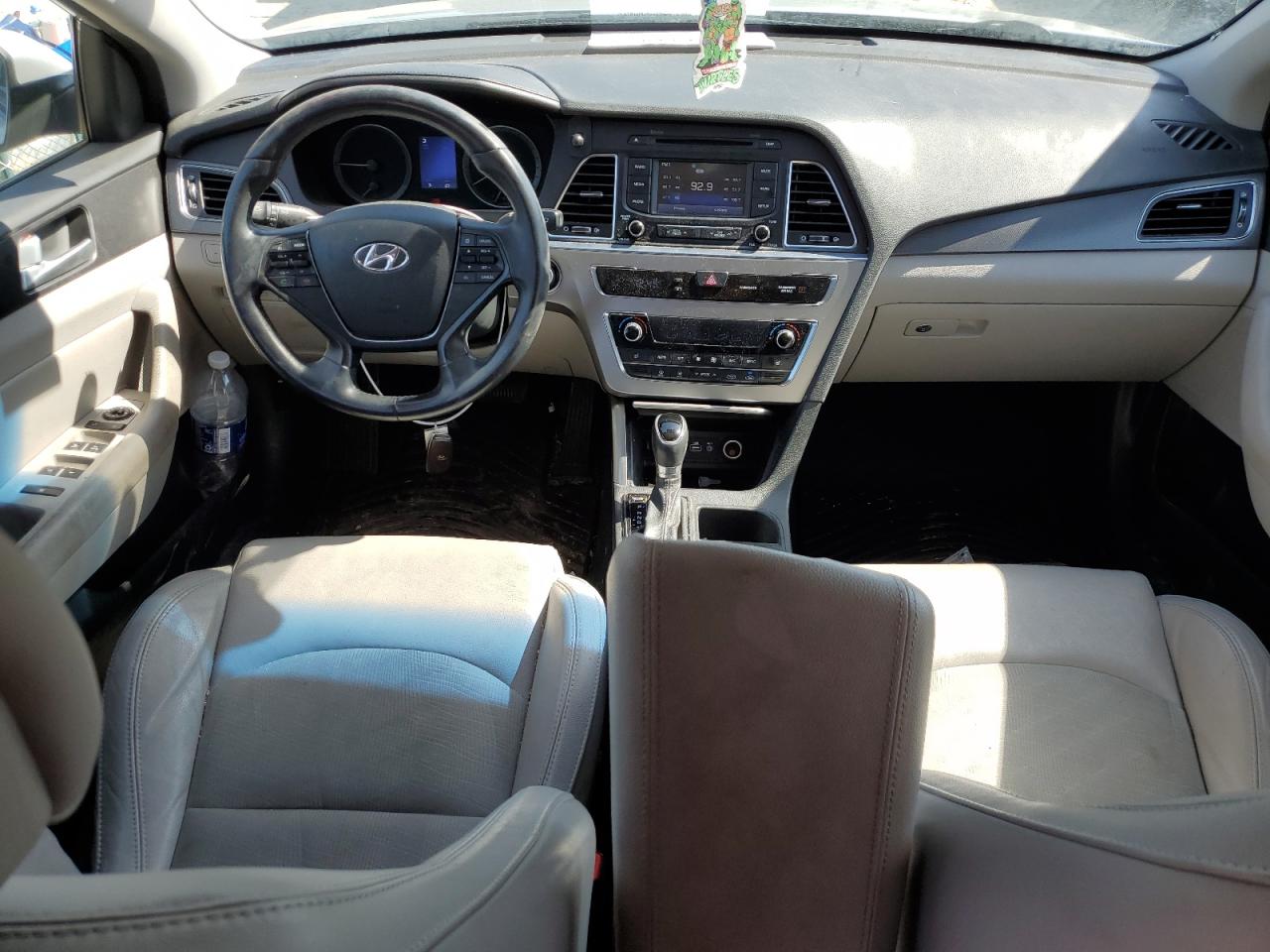 2015 Hyundai Sonata - Image 8