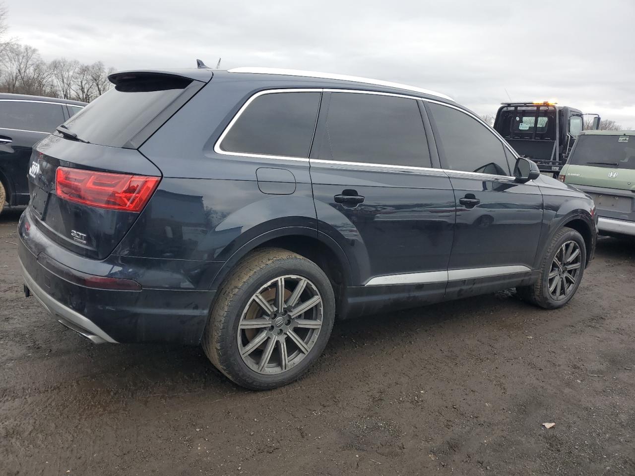 2018 Audi Q7 - Image 3