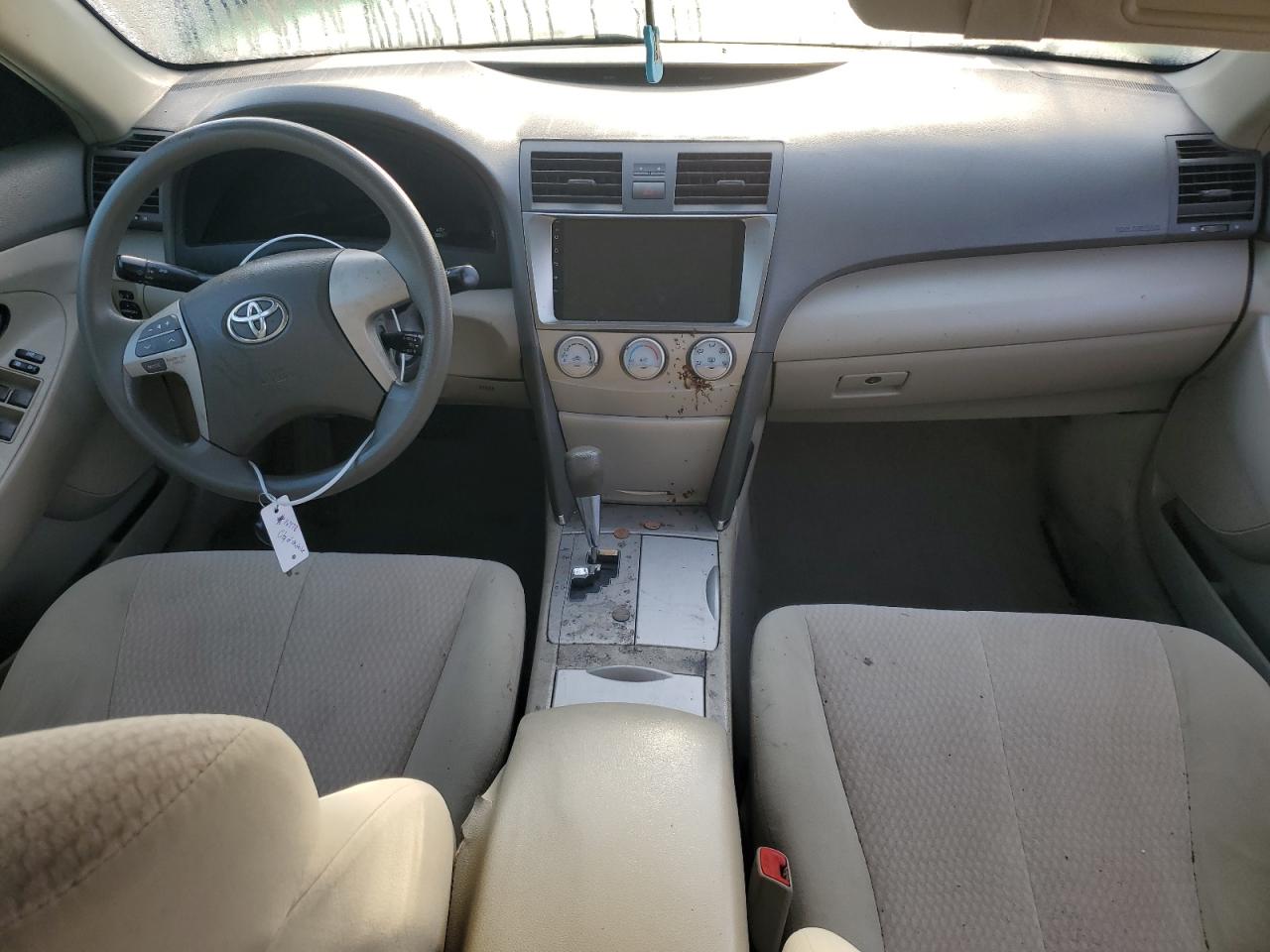 2011 Toyota Camry - Image 8