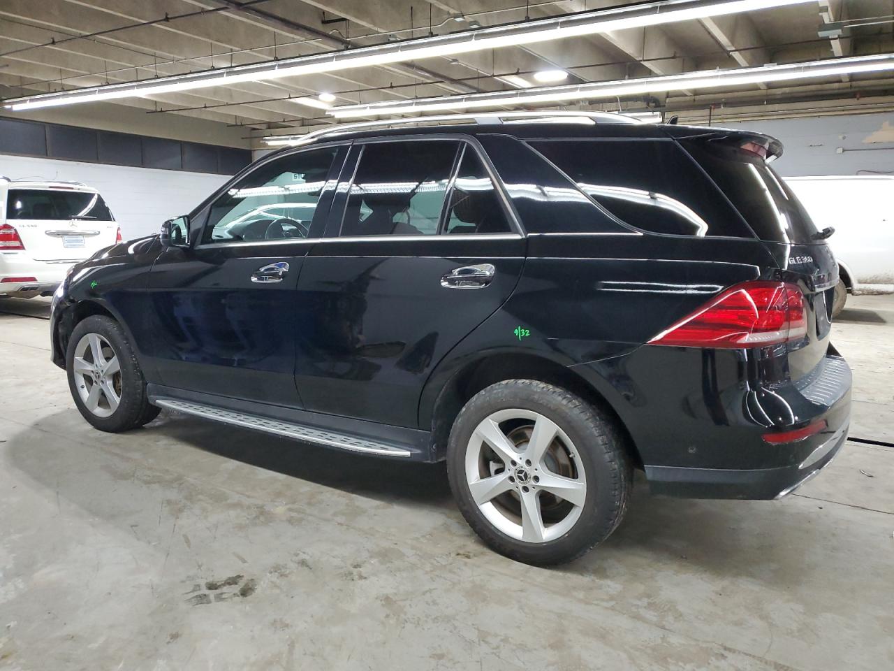 2017 Mercedes-Benz GLE - Image 2