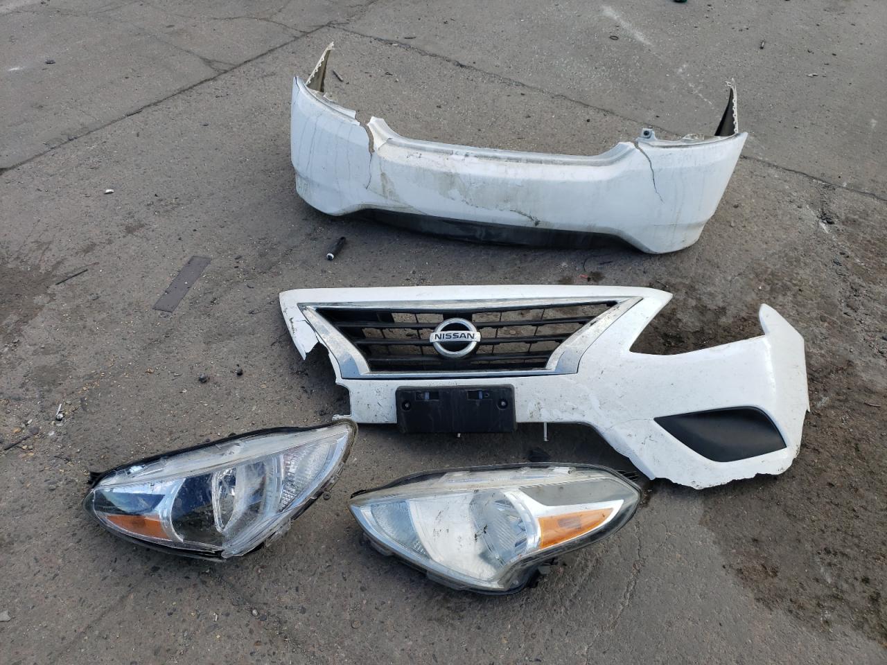 3N1CN7AP3JL827145 NISSAN VERSA 2018