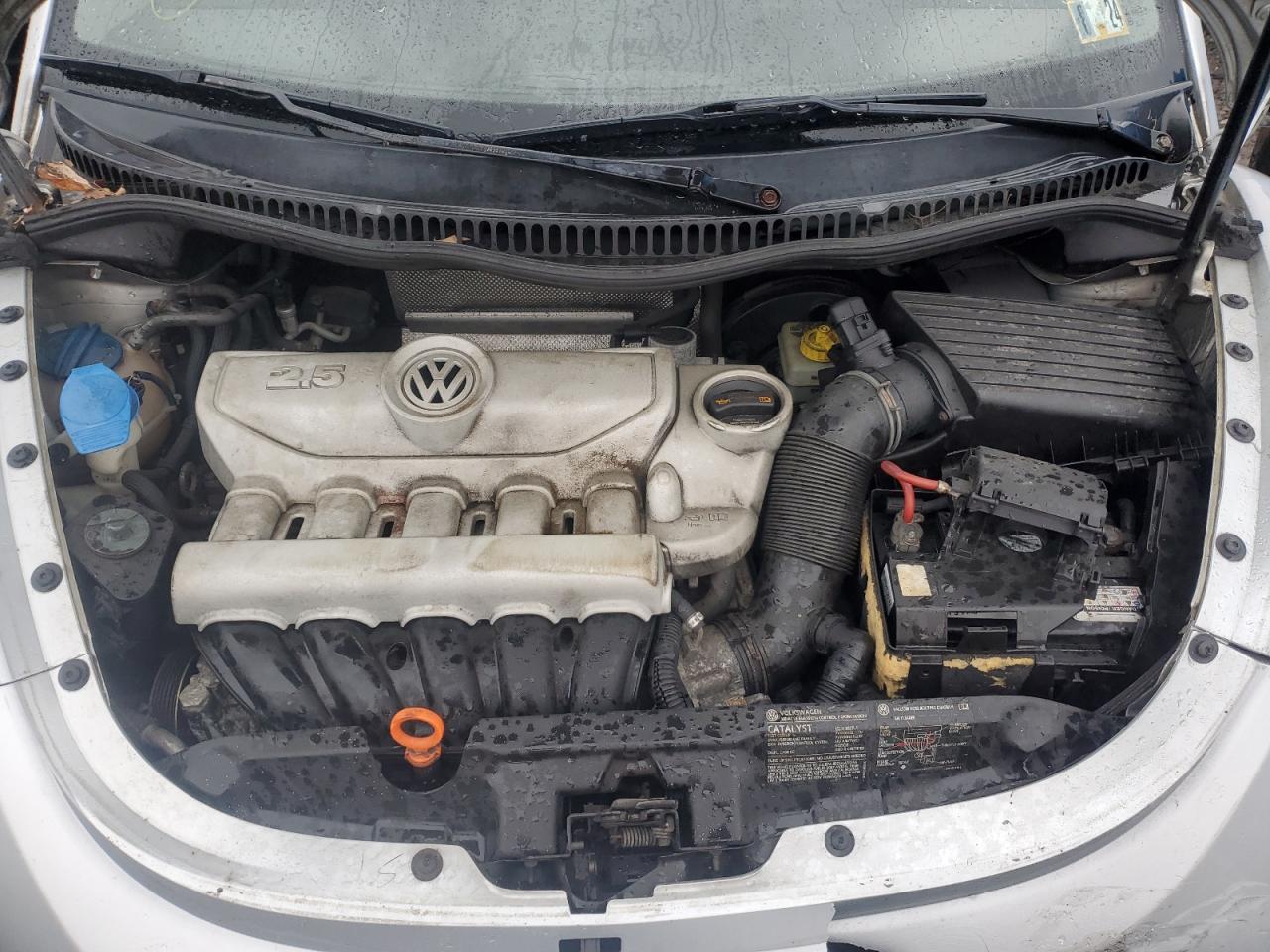 2007 Volkswagen Beetle - Image 13
