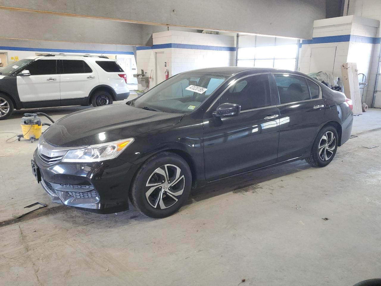 1HGCR2F37HA303106 HONDA ACCORD 2017