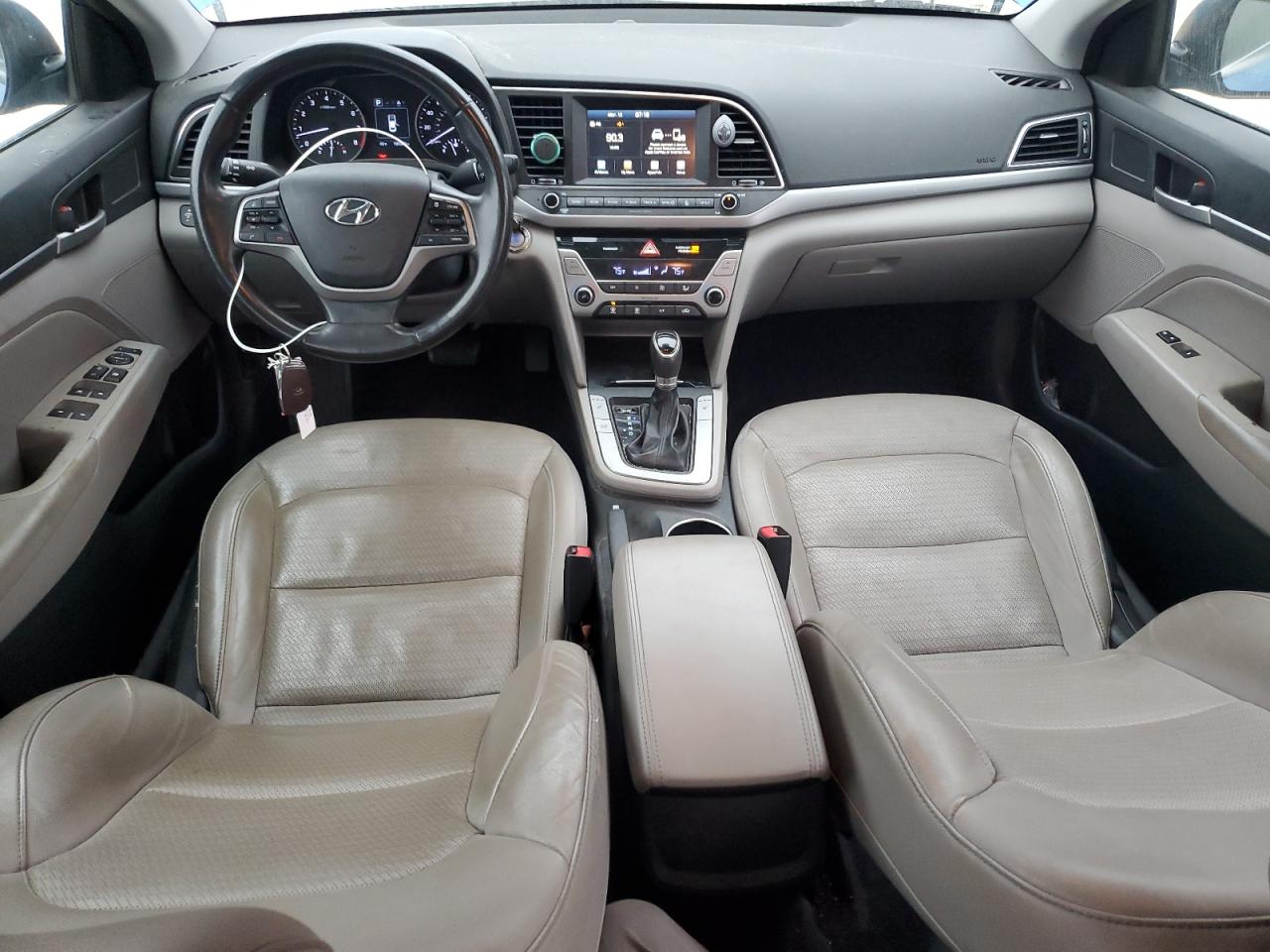 2017 Hyundai Elantra - Image 8