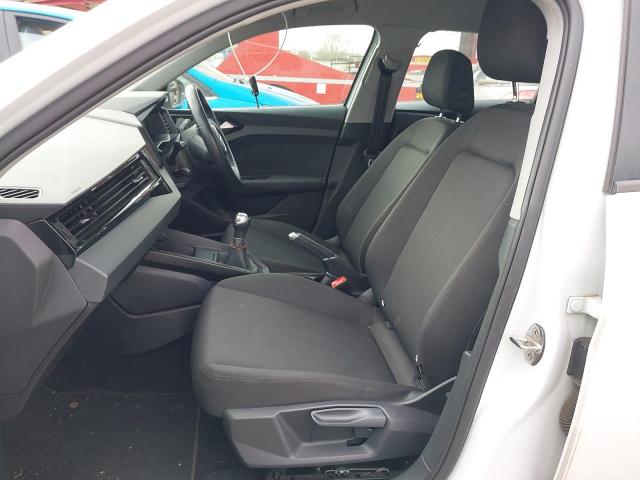 2019 AUDI A1 SE 30 T
