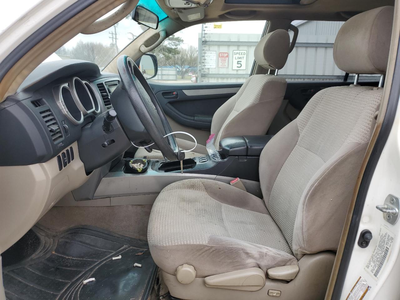 2005 Toyota 4Runner - Image 7
