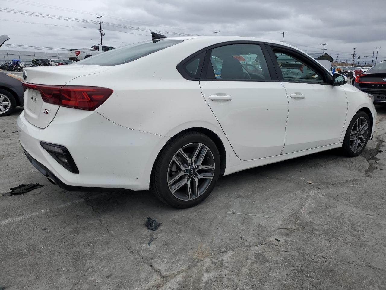 2019 Kia Forte - Image 3