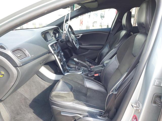 2015 VOLVO V40 R-DESI