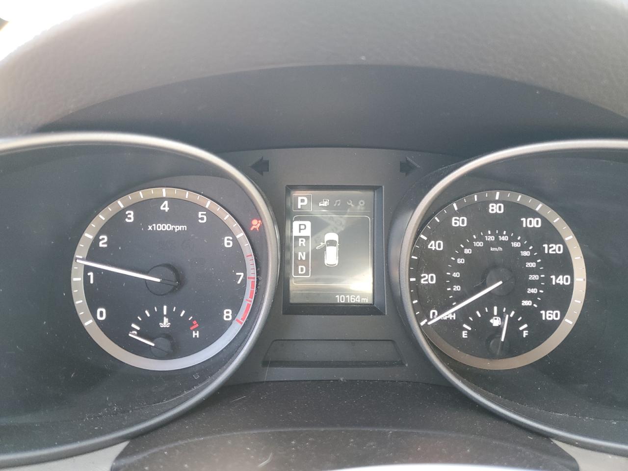 2017 Hyundai Santa Fe - Image 9