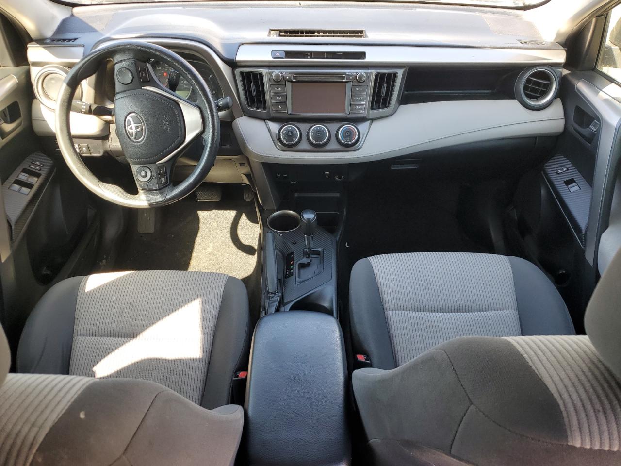 2015 Toyota RAV 4 - Image 8