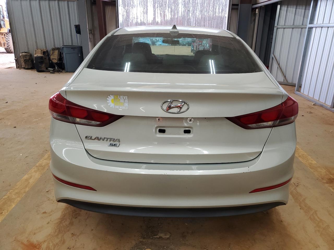 2017 Hyundai Elantra - Image 6