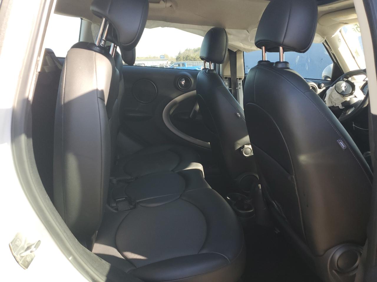 2015 MINI Cooper - Image 11