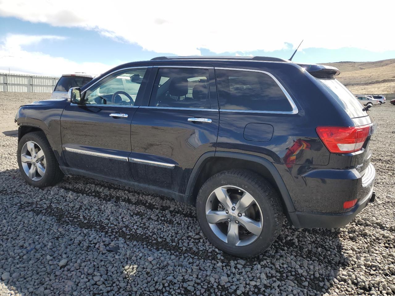 2011 Jeep Grand Cherokee - Image 2