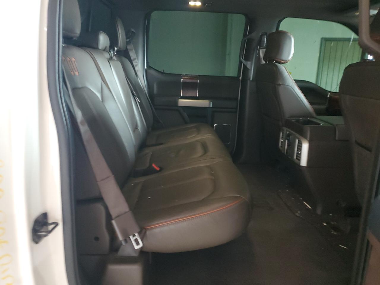 2015 Ford F-150 - Image 10