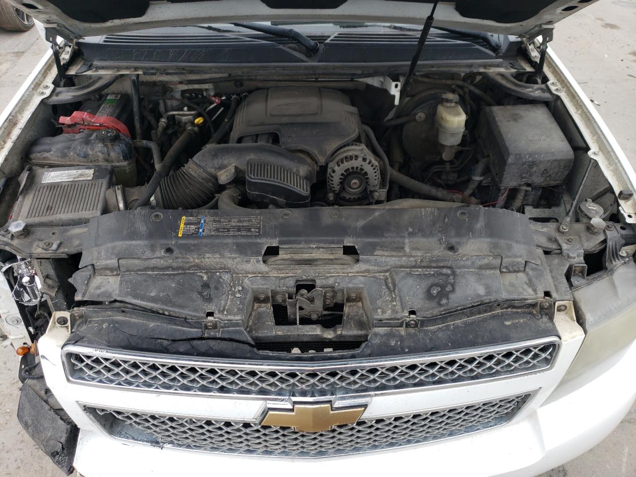 2007 Chevrolet Suburban - Image 12