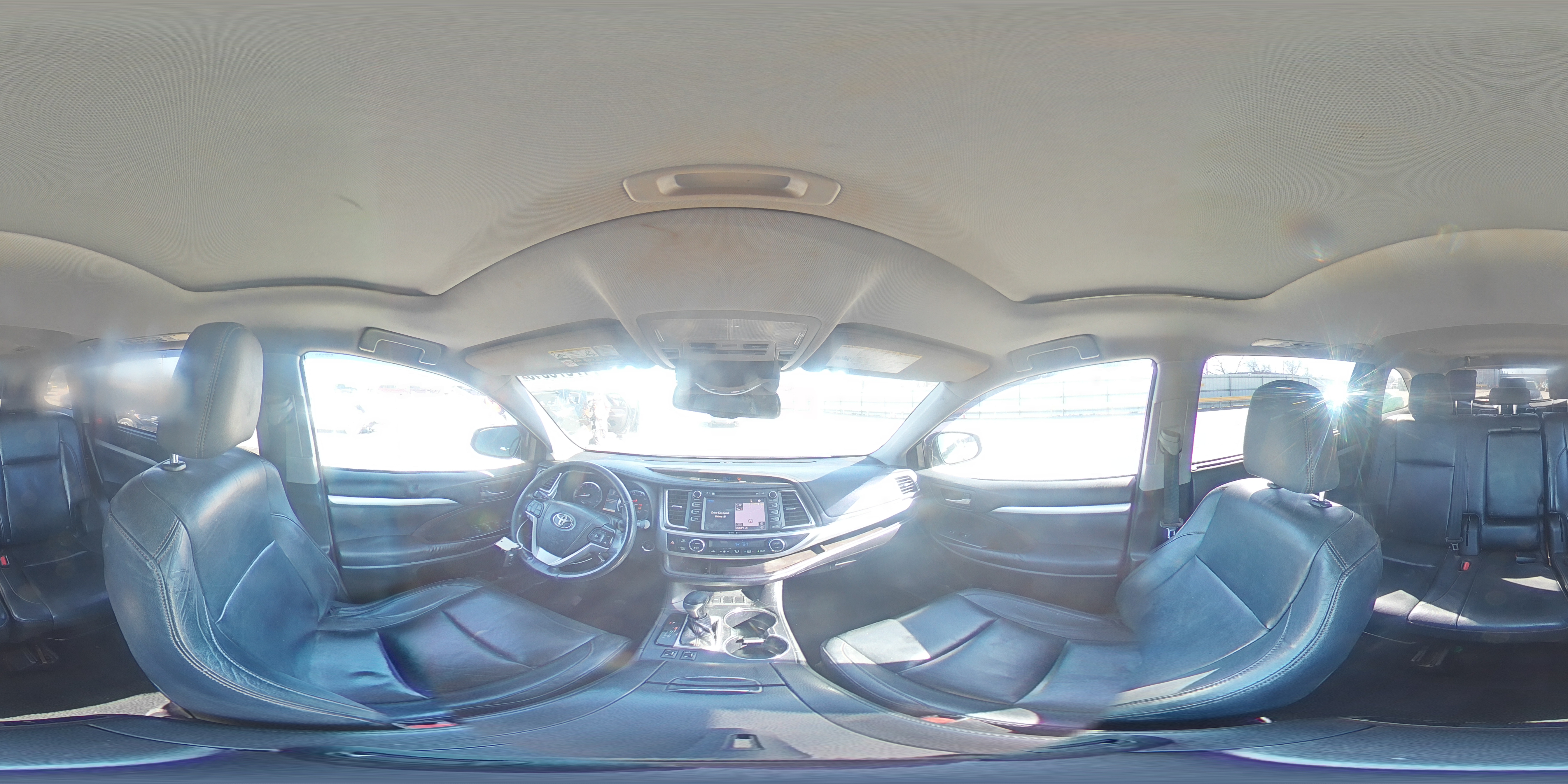 2014 Toyota Highlander - Image 15