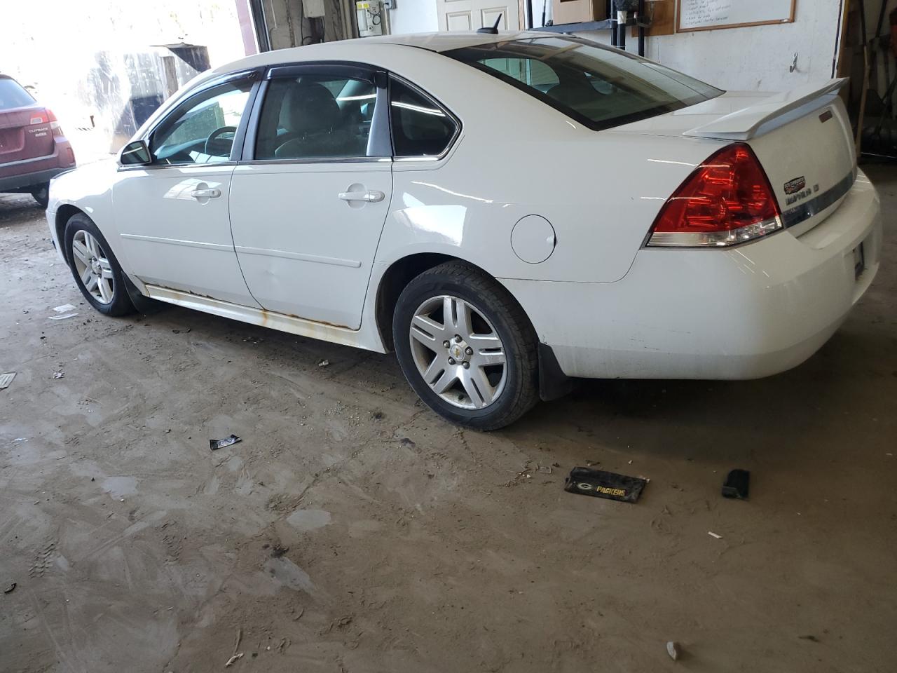 2010 Chevrolet Impala - Image 2