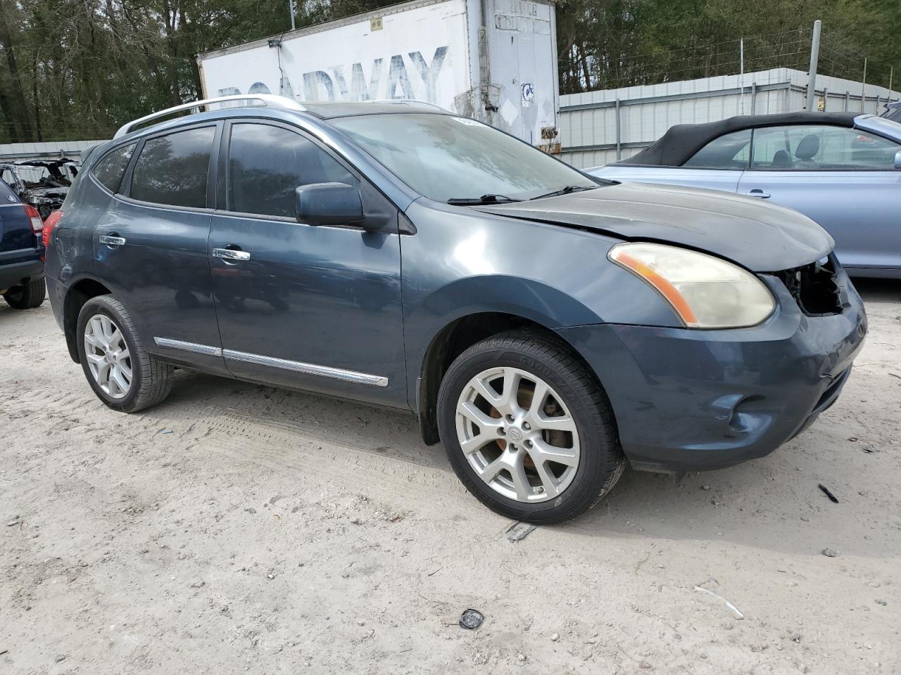 2012 Nissan Rogue - Image 4