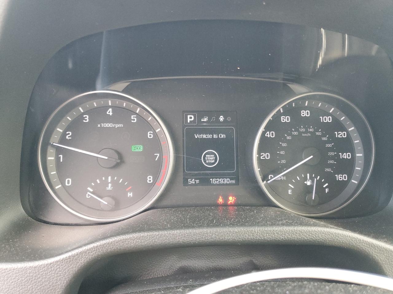 2017 Hyundai Elantra - Image 9
