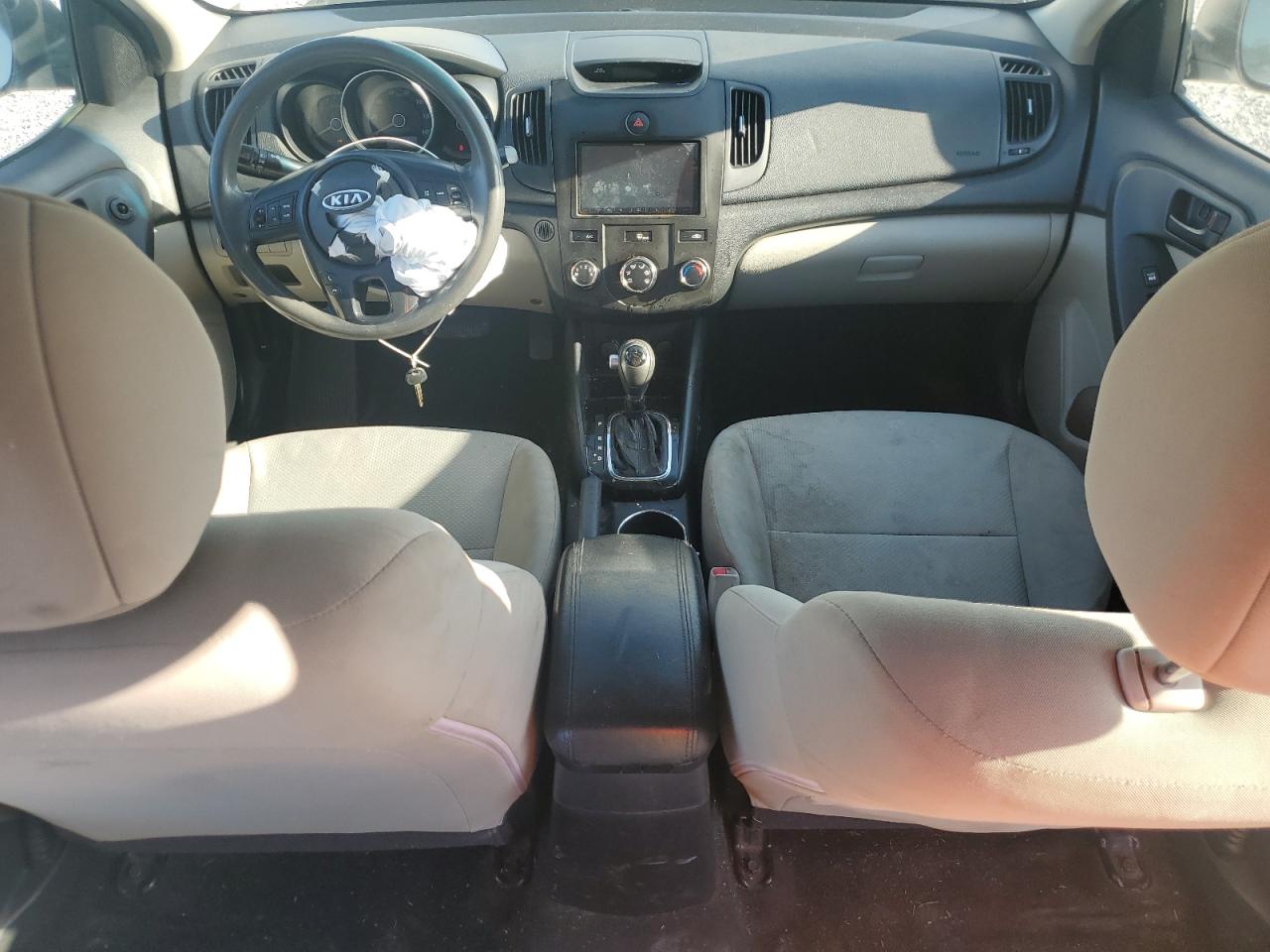 2012 Kia Forte - Image 8