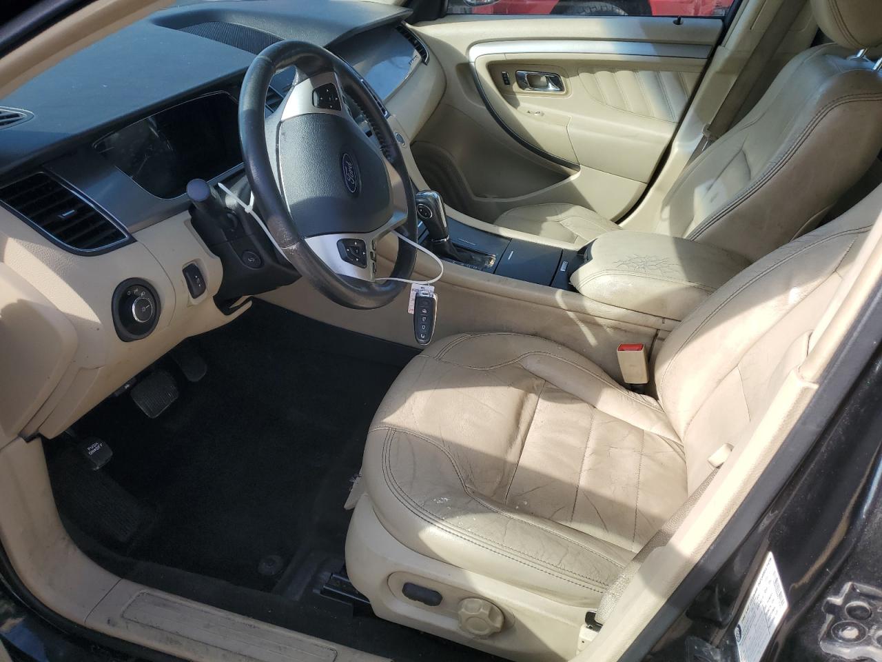 2015 Ford Taurus - Image 7