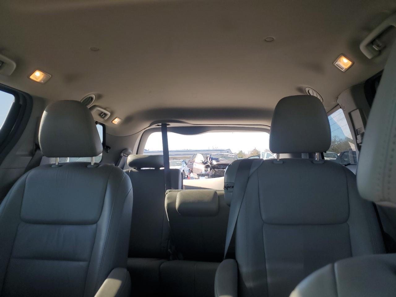 2019 Toyota Sienna - Image 10