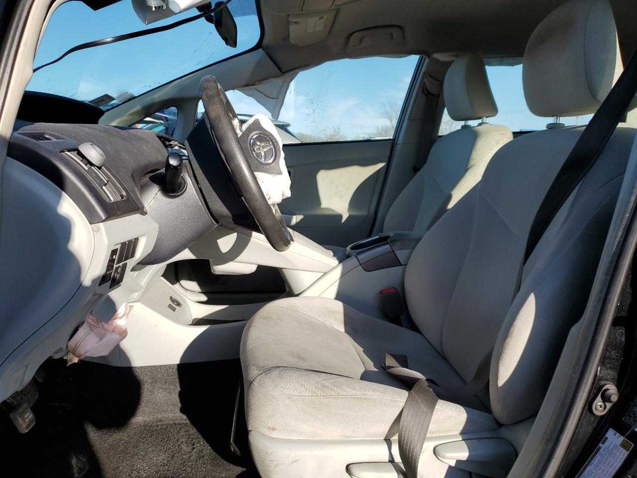 2015 Toyota Prius - Image 7