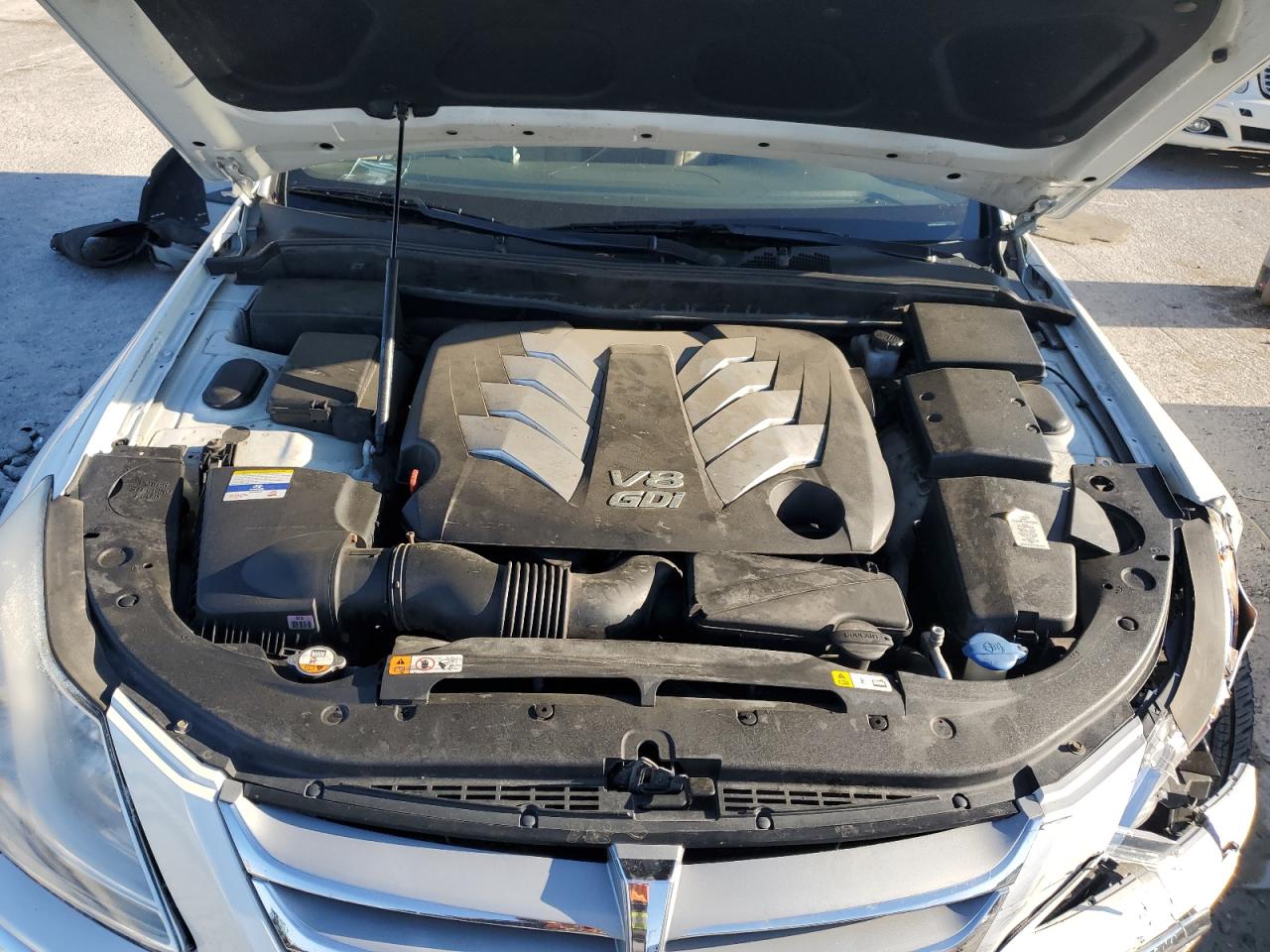 2012 Hyundai Genesis - Image 11