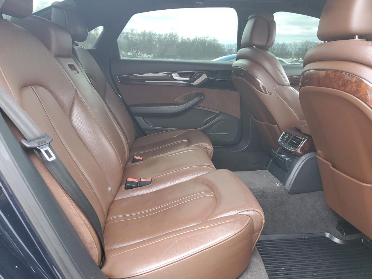 2013 Audi A8 - Image 10