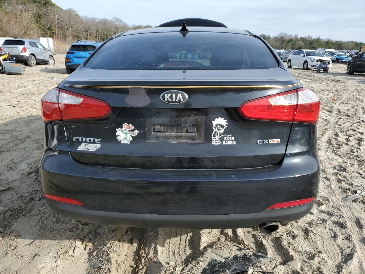 2014 Kia Forte - Image 6