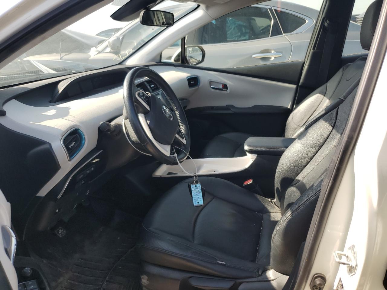 2018 Toyota Prius - Image 7