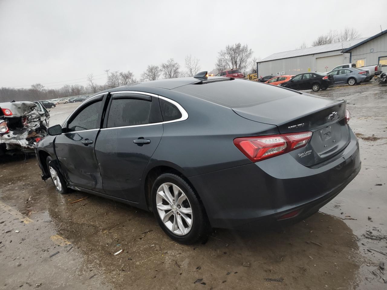 2019 Chevrolet Malibu - Image 2