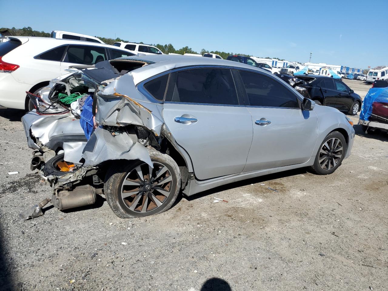 1N4AL3AP6JC140892 NISSAN ALTIMA 2018