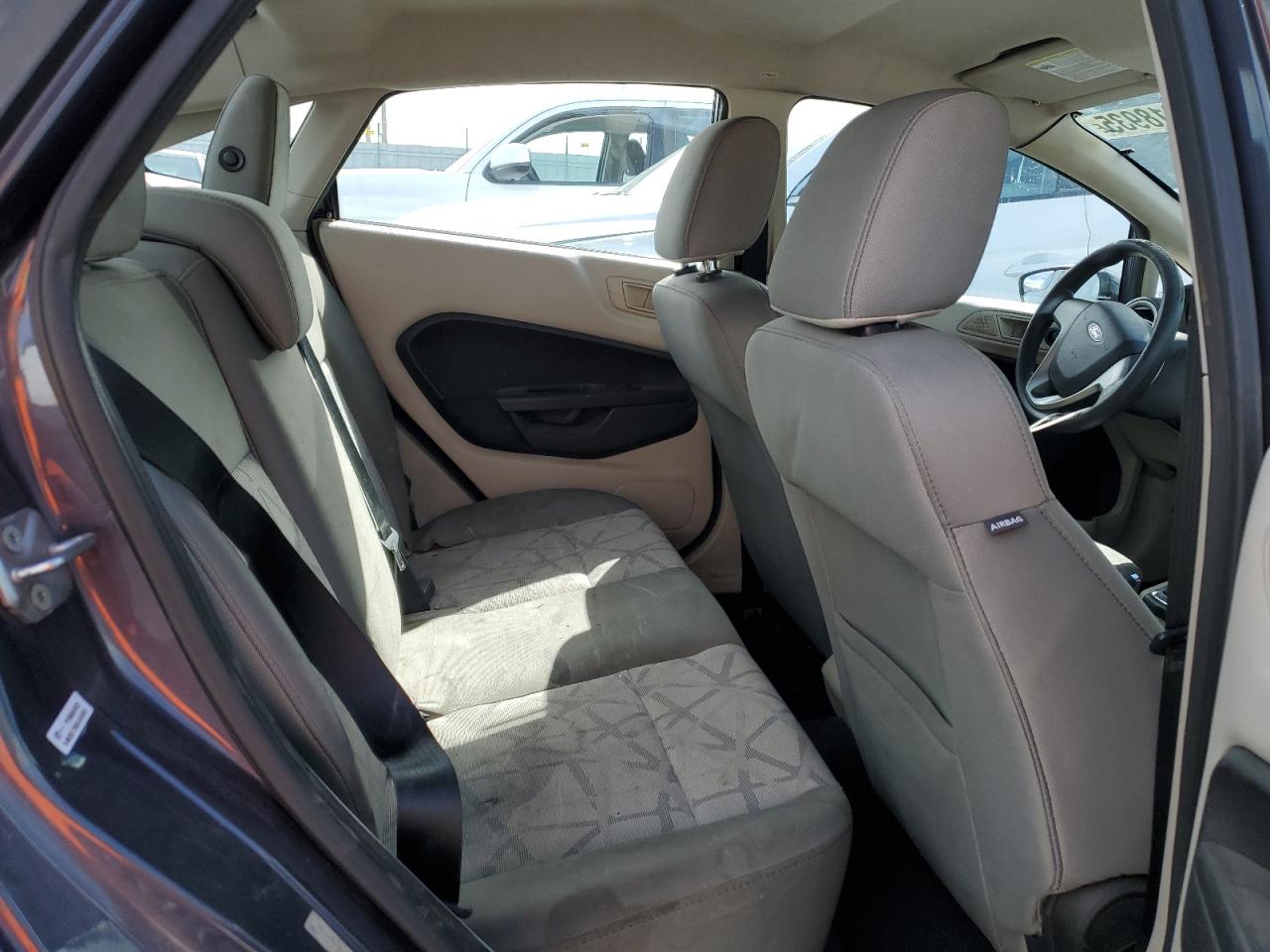 2012 Ford Fiesta - Image 10