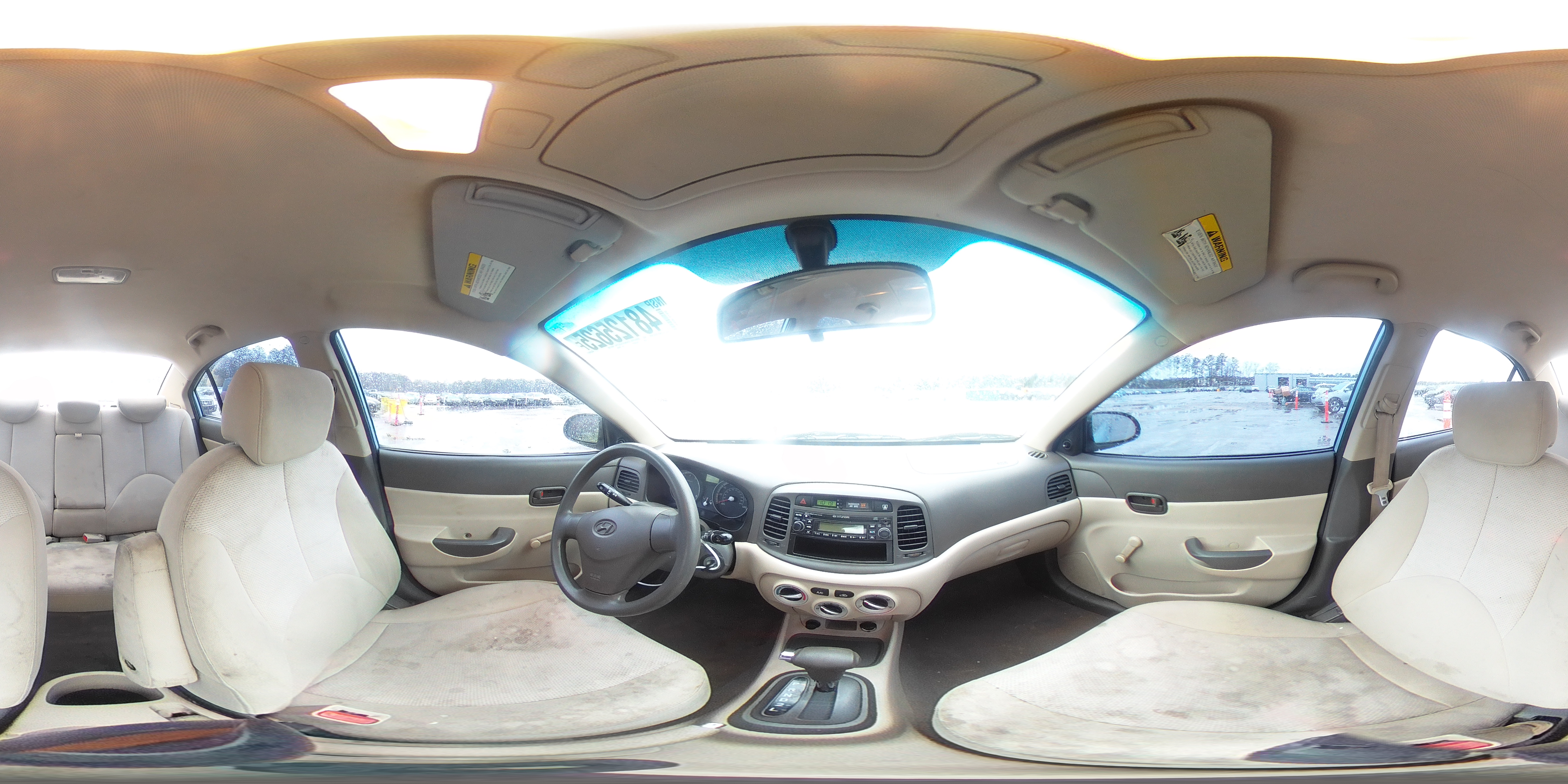 2009 Hyundai Accent - Image 12