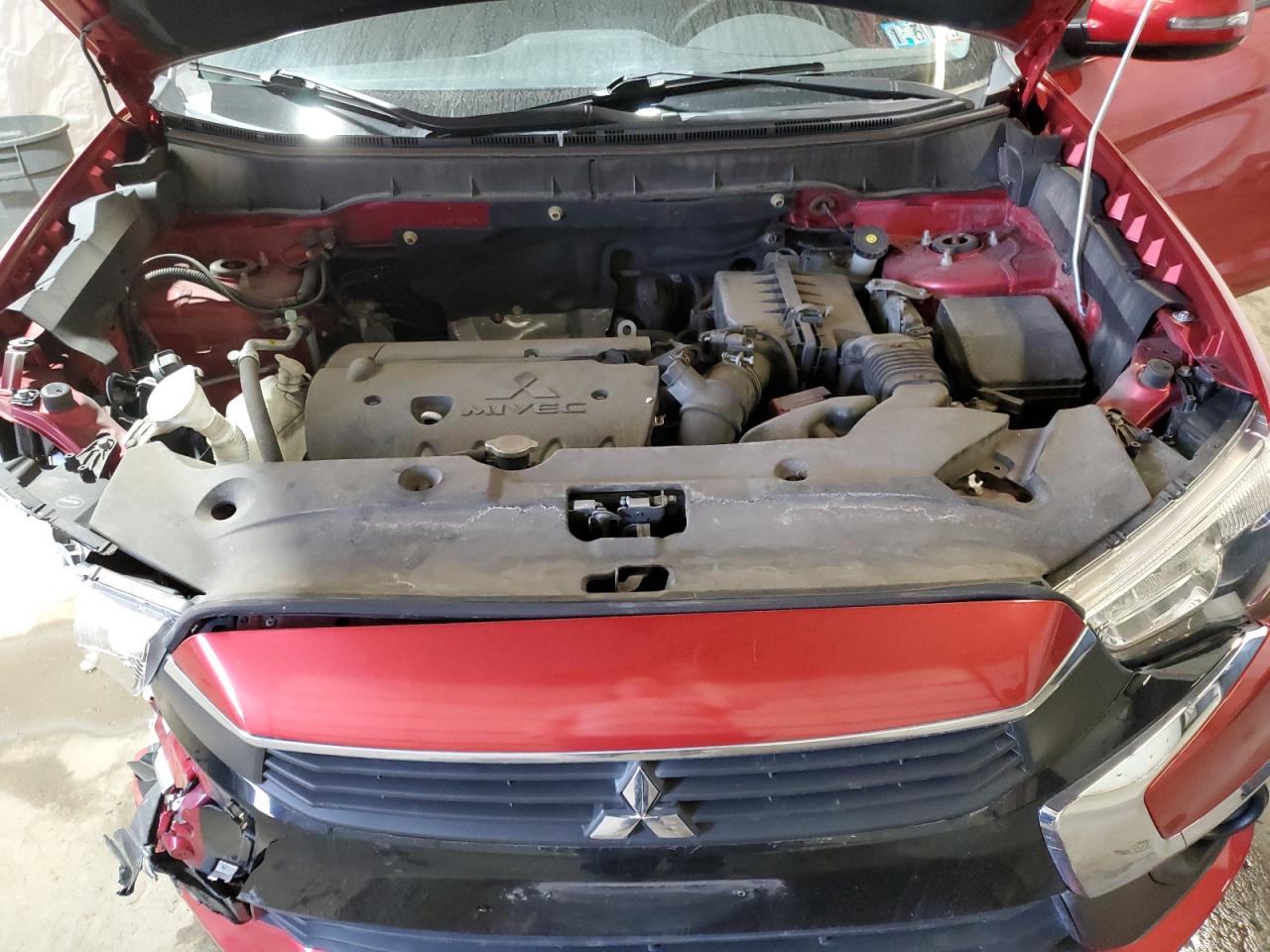 2016 Mitsubishi Outlander - Image 12