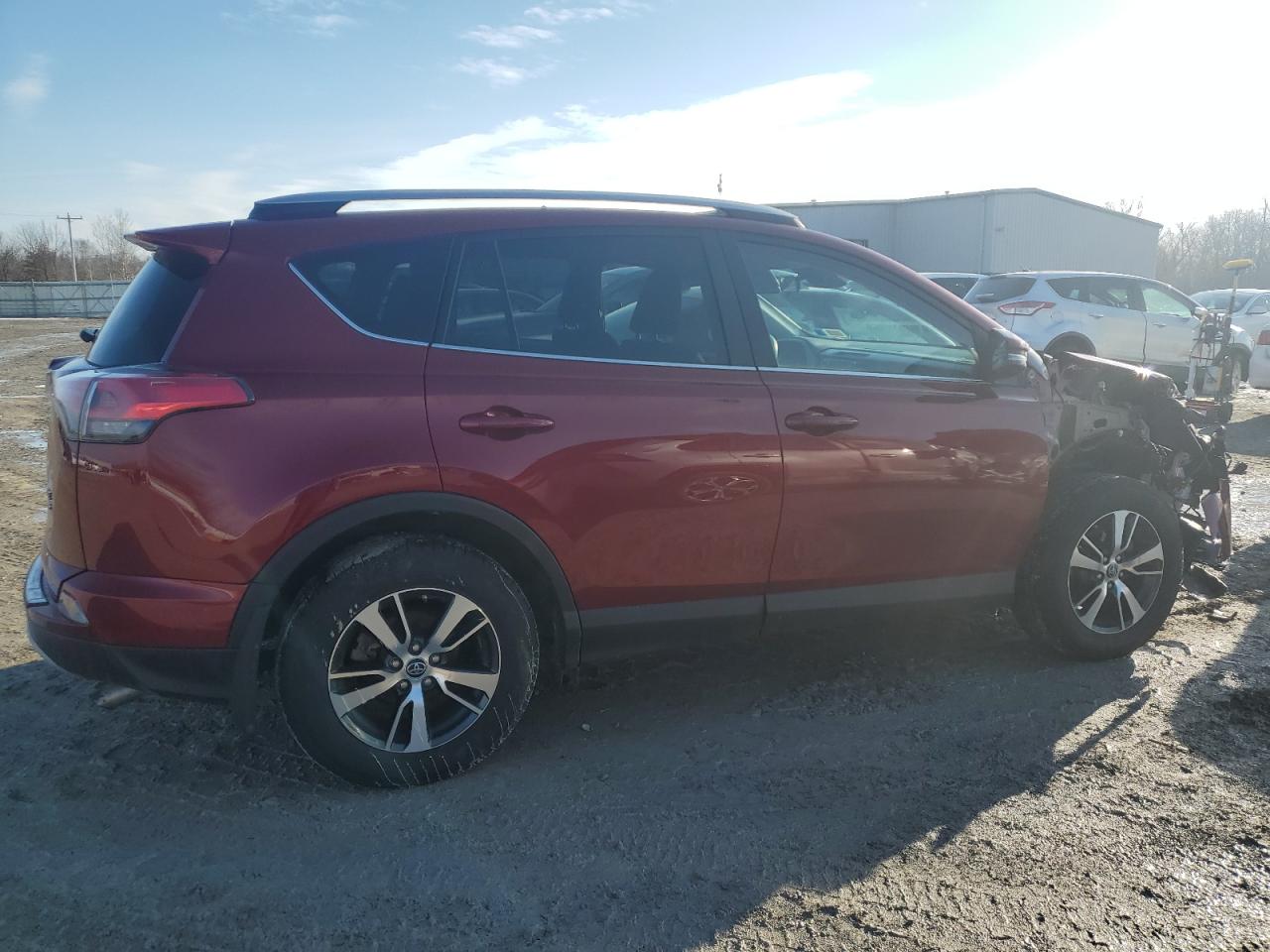 2018 Toyota RAV 4 - Image 3