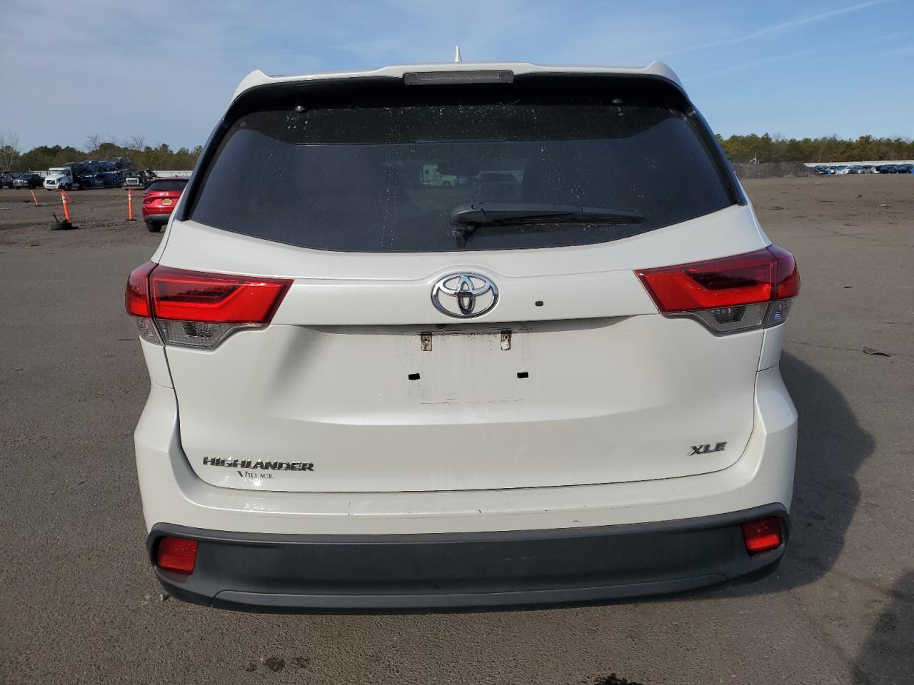 5TDKZRFH6JS534313 TOYOTA HIGHLANDER 2018