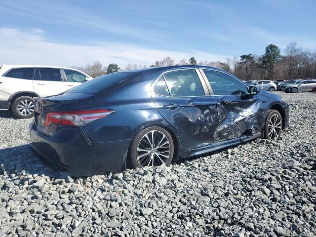  TOYOTA CAMRY 2018 Granatowy