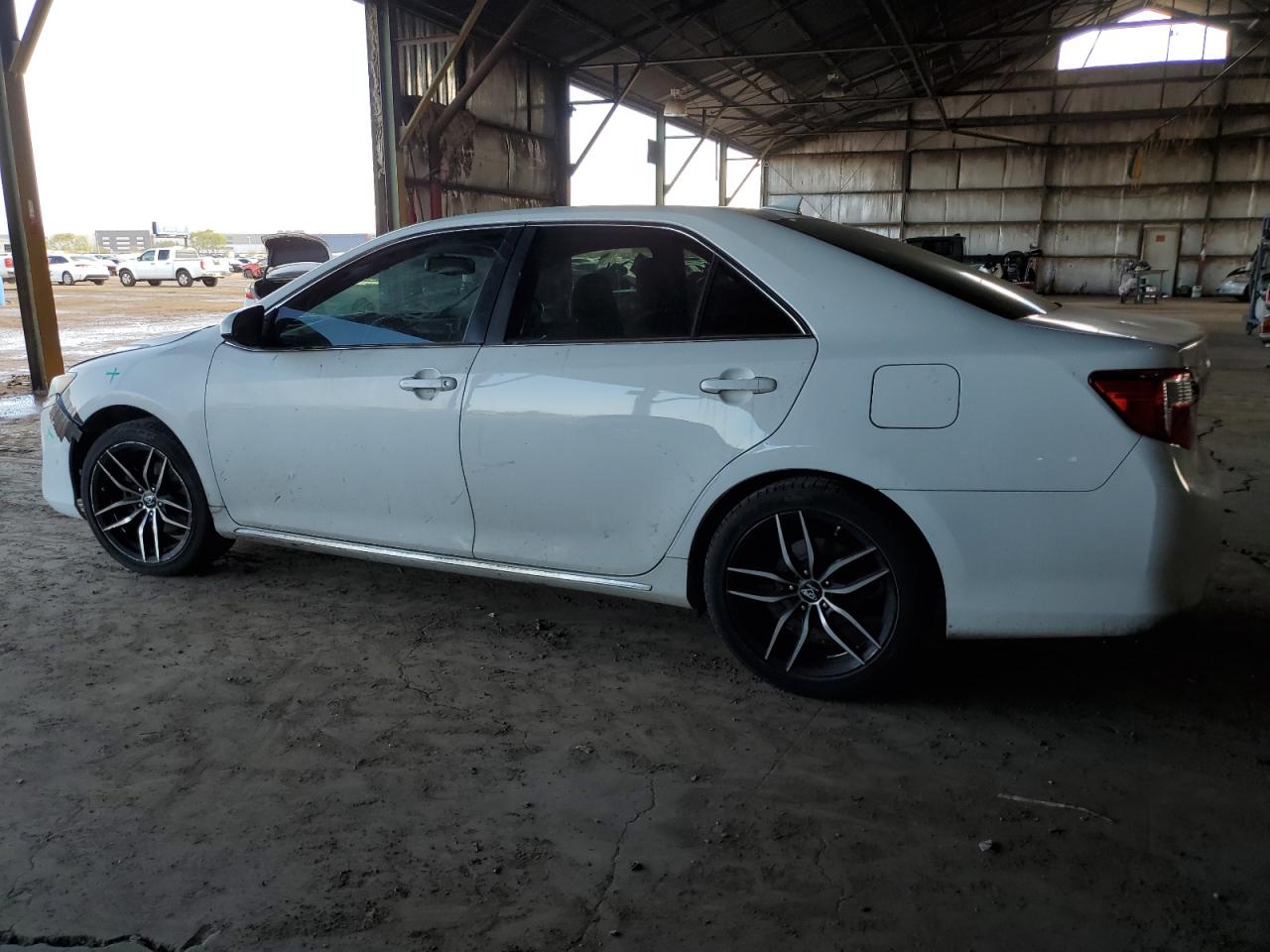 2014 Toyota Camry - Image 2