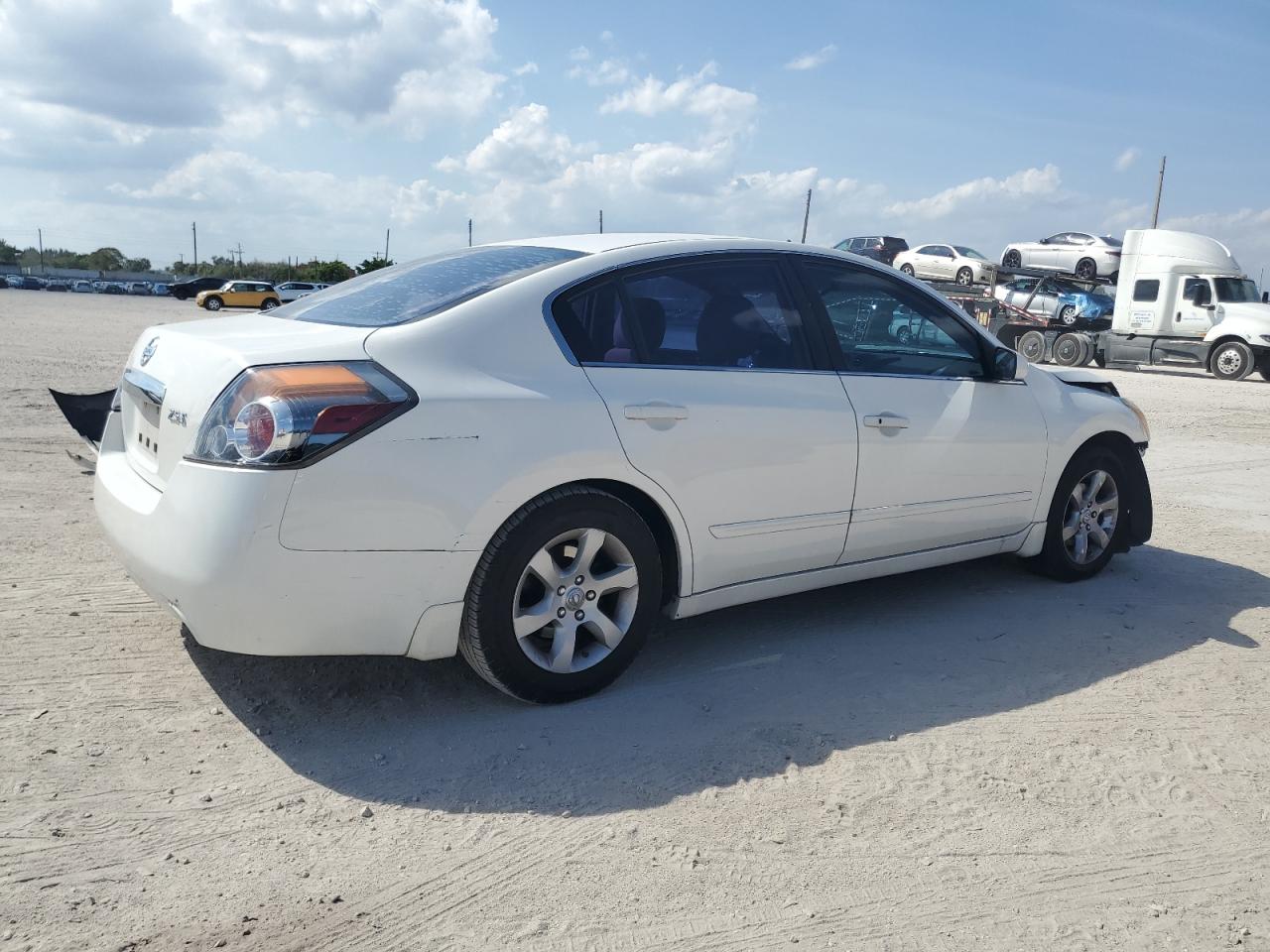 2011 Nissan Altima - Image 3